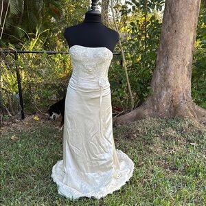 Kelly Chase Couture silk bridal gown, size 8